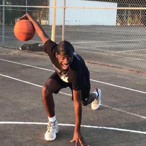 Meet your Posher, Kiove